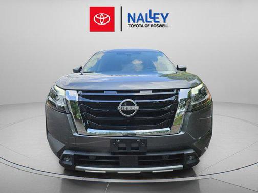 2022 Nissan Pathfinder SL 4WD