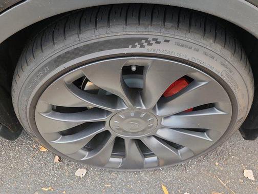 2023 Tesla Model Y Performance Dual Motor All-Wheel Drive