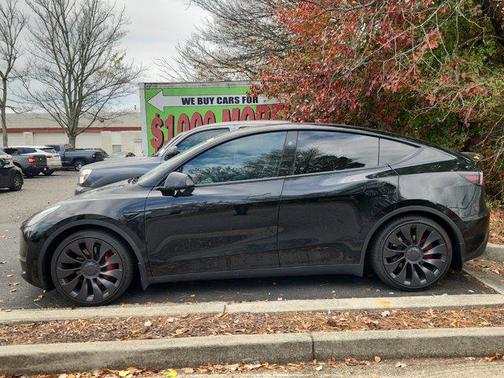 2023 Tesla Model Y Performance Dual Motor All-Wheel Drive