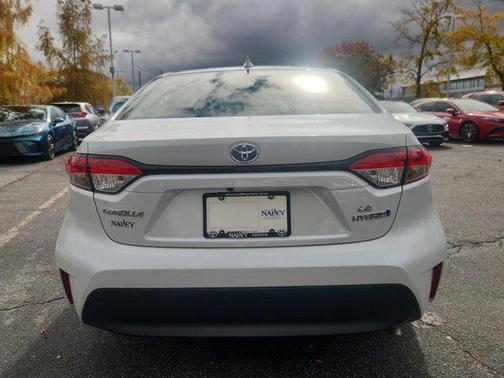 2024 Toyota Corolla Hybrid LE