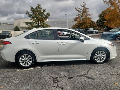 2024 Toyota Corolla Hybrid LE