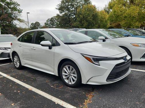 2024 Toyota Corolla Hybrid LE