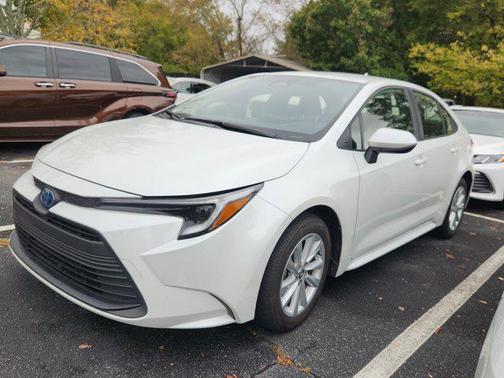 2024 Toyota Corolla Hybrid LE