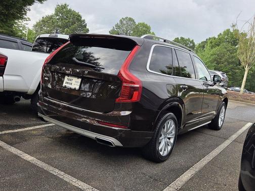 Brown Metallic 2018 Volvo XC90 T6 Momentum