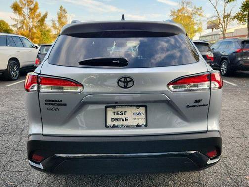 2025 Toyota Corolla Hybrid SE