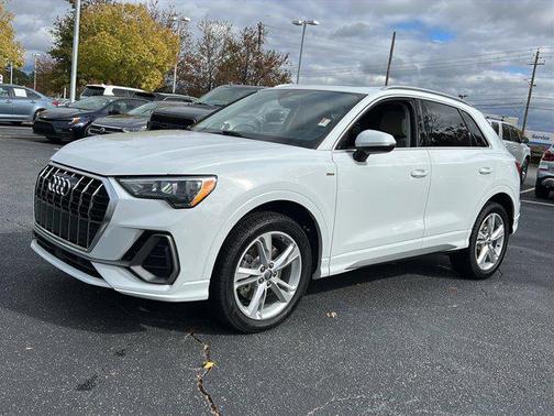 2020 Audi Q3 45 S line Premium