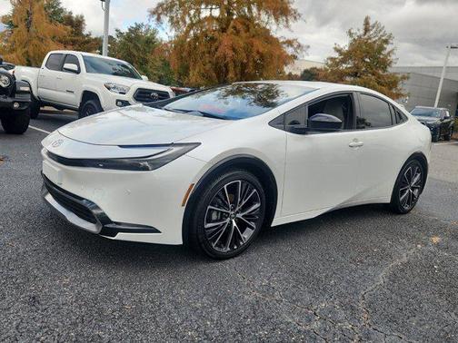 2024 Toyota Prius XLE