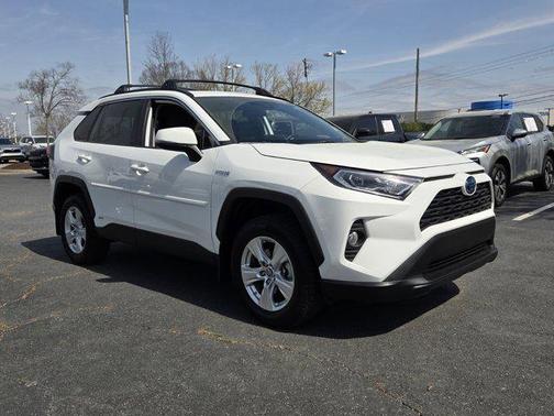 2019 Toyota RAV4 Hybrid XLE