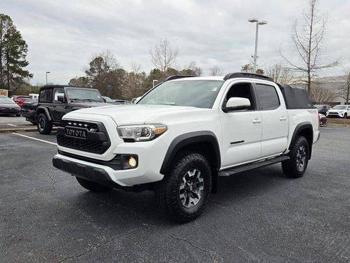 2017 Toyota Tacoma SR5