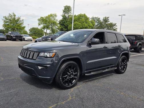 Rhino Clearcoat 2017 Jeep Grand Cherokee Altitude
