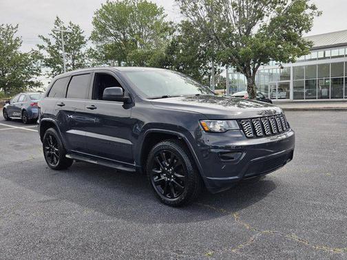 Rhino Clearcoat 2017 Jeep Grand Cherokee Altitude