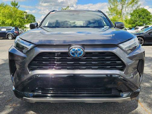 2024 Toyota RAV4 Hybrid SE