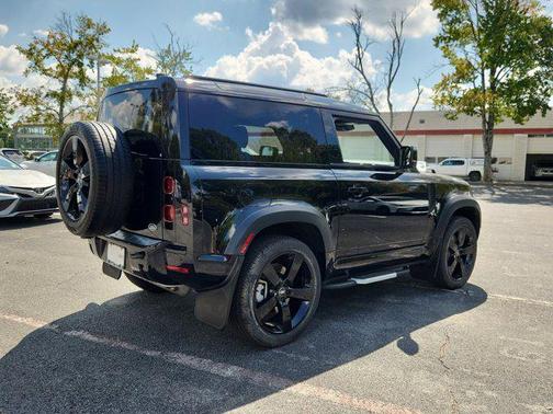 2023 Land Rover Defender 90 X-Dynamic SE