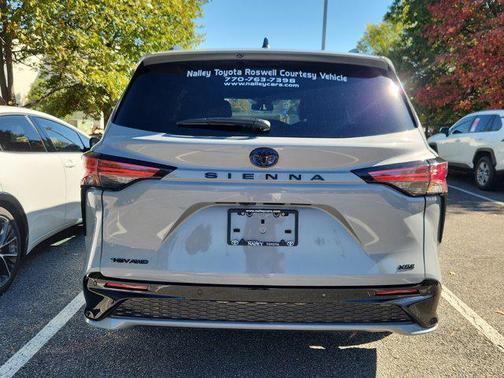 2025 Toyota Sienna XSE 7 Passenger