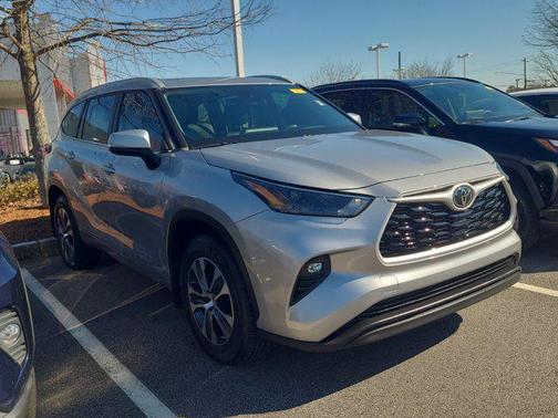 2023 Toyota Highlander Platinum