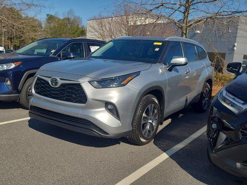 2023 Toyota Highlander Platinum