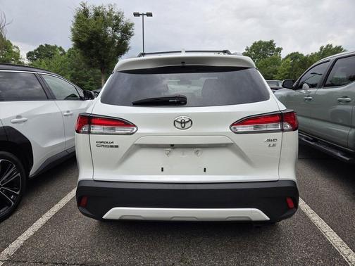 Wind Chill Pearl 2022 Toyota Corolla Cross LE