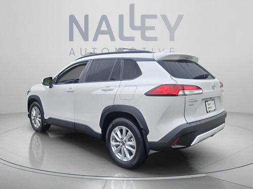 Wind Chill Pearl 2022 Toyota Corolla Cross LE