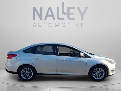 Ingot Silver 2018 Ford Focus SE