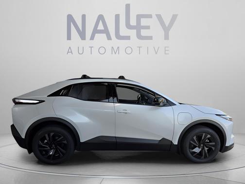 Wind Chill Pearl 2026 Toyota C-HR SE