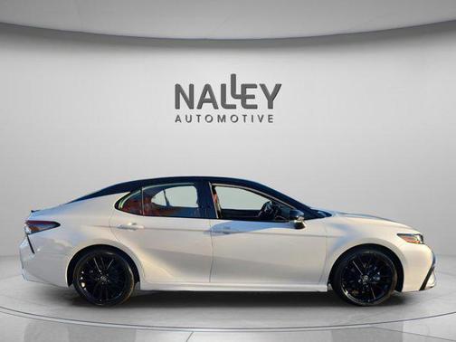 2024 Toyota Camry Hybrid SE