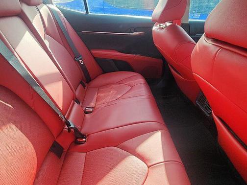 2024 Toyota Camry Hybrid SE