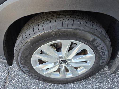 Jet Black 2025 Toyota Corolla Cross LE
