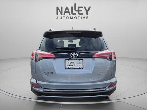 2017 Toyota RAV4 SE