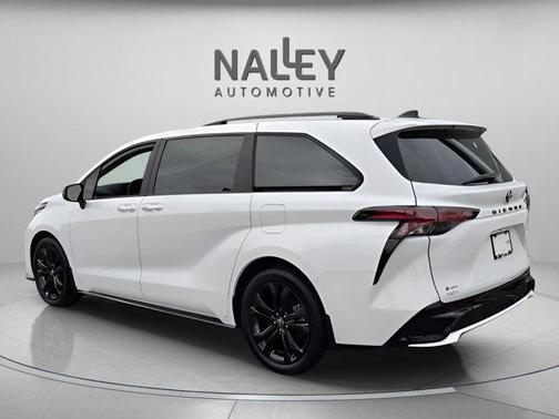 2025 Toyota Sienna XSE 7 Passenger