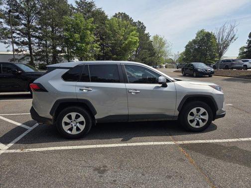 Silver Sky Metallic 2022 Toyota RAV4 LE
