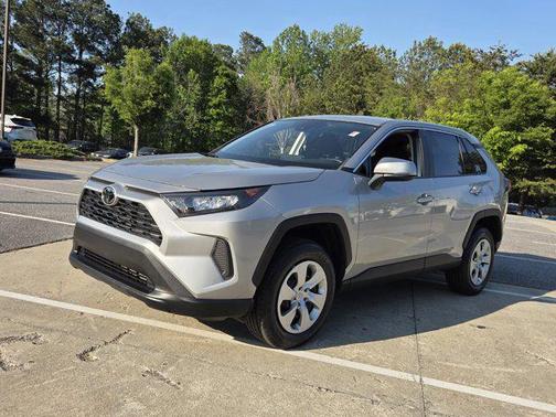 Silver Sky Metallic 2022 Toyota RAV4 LE
