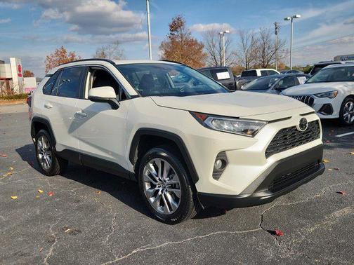 2021 Toyota RAV4 XLE Premium