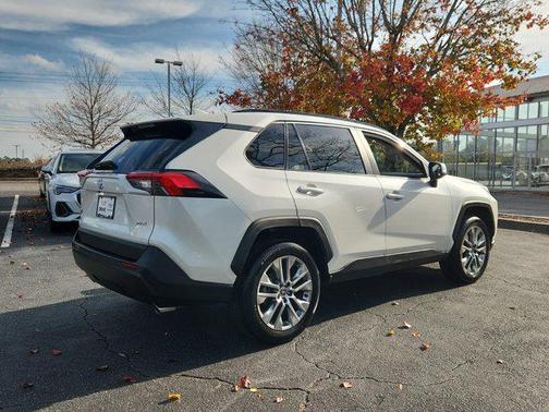 2021 Toyota RAV4 XLE Premium