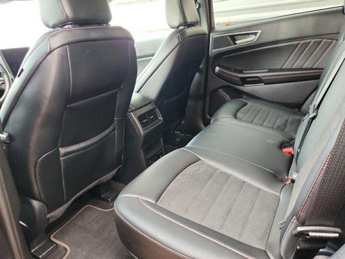 2021 Ford Edge ST Line