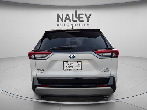 2022 Toyota RAV4 Hybrid SE