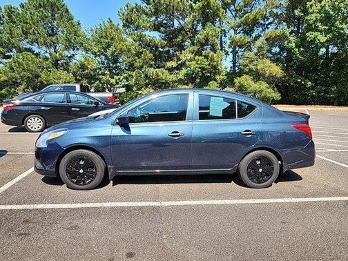 2017 Nissan Versa 1.6 S+