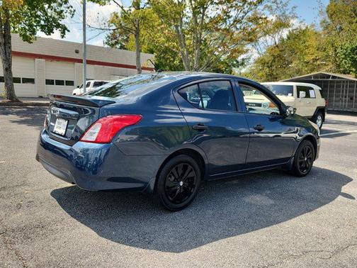 2017 Nissan Versa 1.6 S+