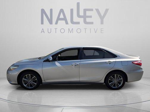 Celestial Silver Metallic 2017 Toyota Camry XLE