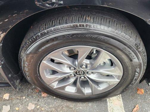 2024 Toyota Sienna XLE