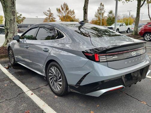 2024 Hyundai SONATA Hybrid Limited