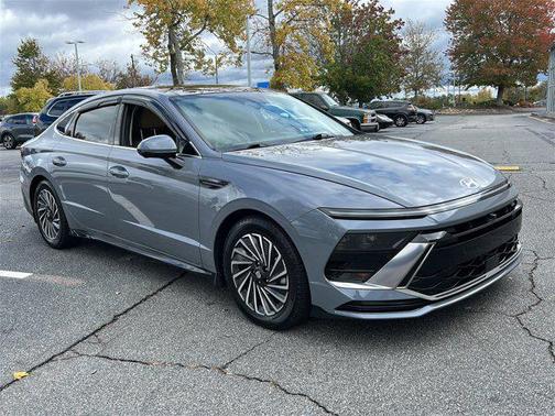 2024 Hyundai SONATA Hybrid Limited