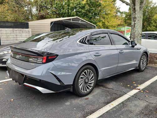 2024 Hyundai SONATA Hybrid Limited