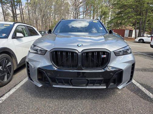2025 BMW X5 M60i