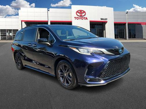 2023 Toyota Sienna XSE 7 Passenger