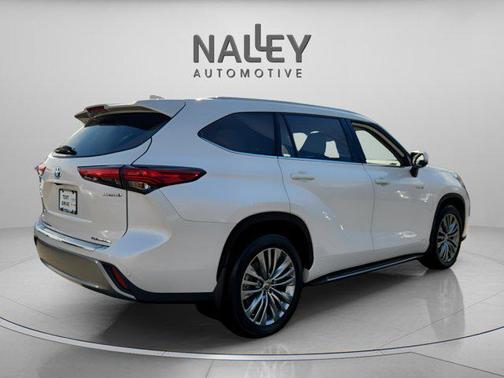 2020 Toyota Highlander Hybrid Platinum