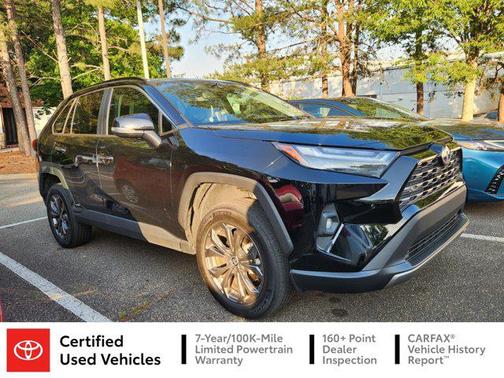 2022 Toyota RAV4 Hybrid SE