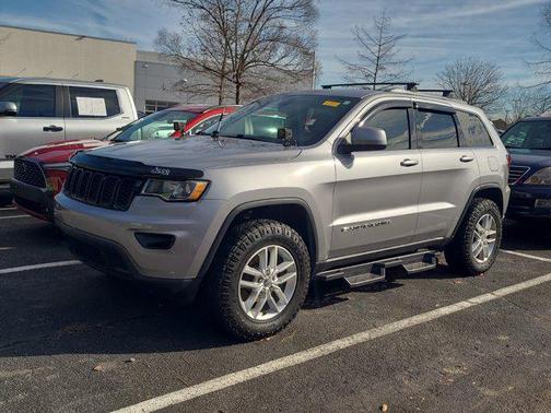 2018 Jeep Grand Cherokee Laredo E