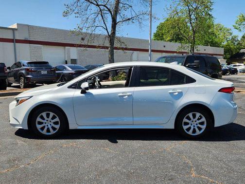 2024 Toyota Corolla Hybrid SE