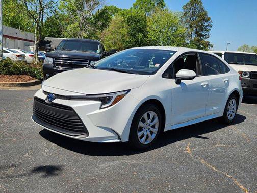 2024 Toyota Corolla Hybrid SE