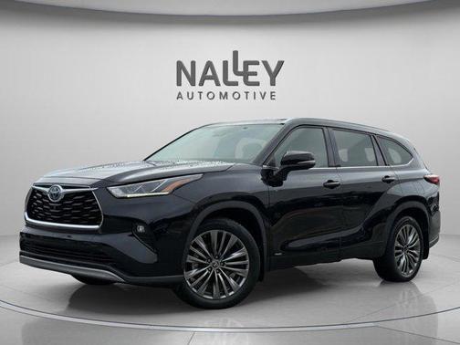 2022 Toyota Highlander Hybrid Platinum